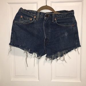 Custom cut off Levi jean shorts